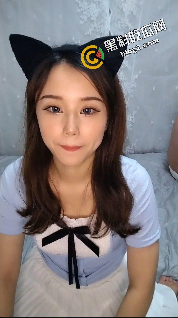 新人下海！纯骚眼镜反差婊『骚朵儿』和炮友酒店激情四射 各种爆操 超长性爱 来看看此母狗合不合格-1