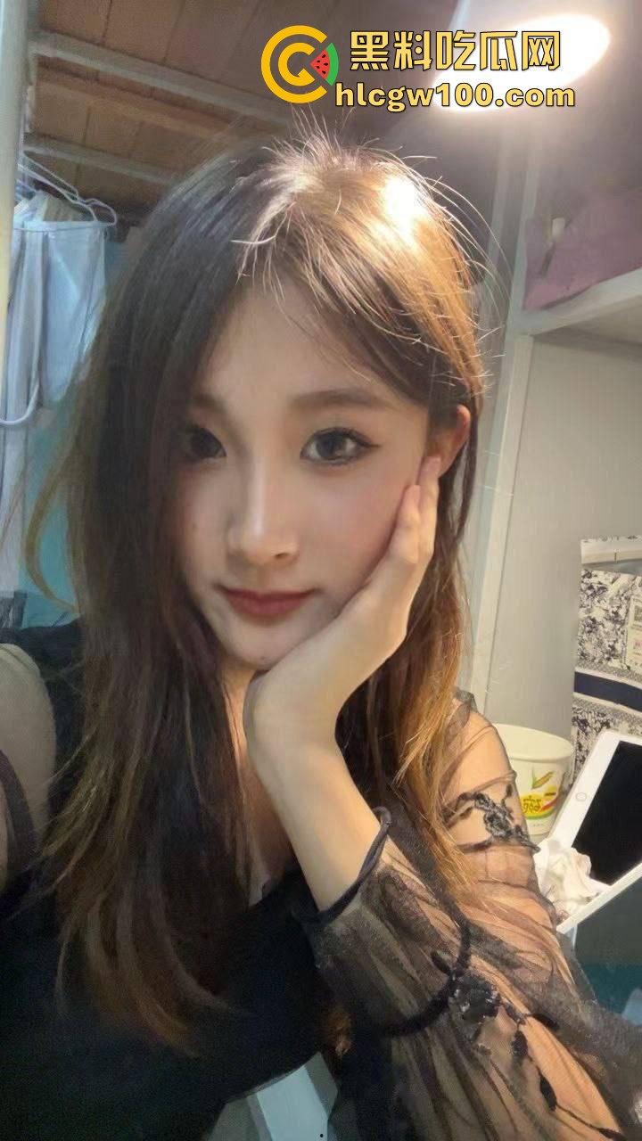 宁夏工商学院音乐生【刘思露】约炮视频曝光，全校出名的骚母狗免费白嫖爽！-1