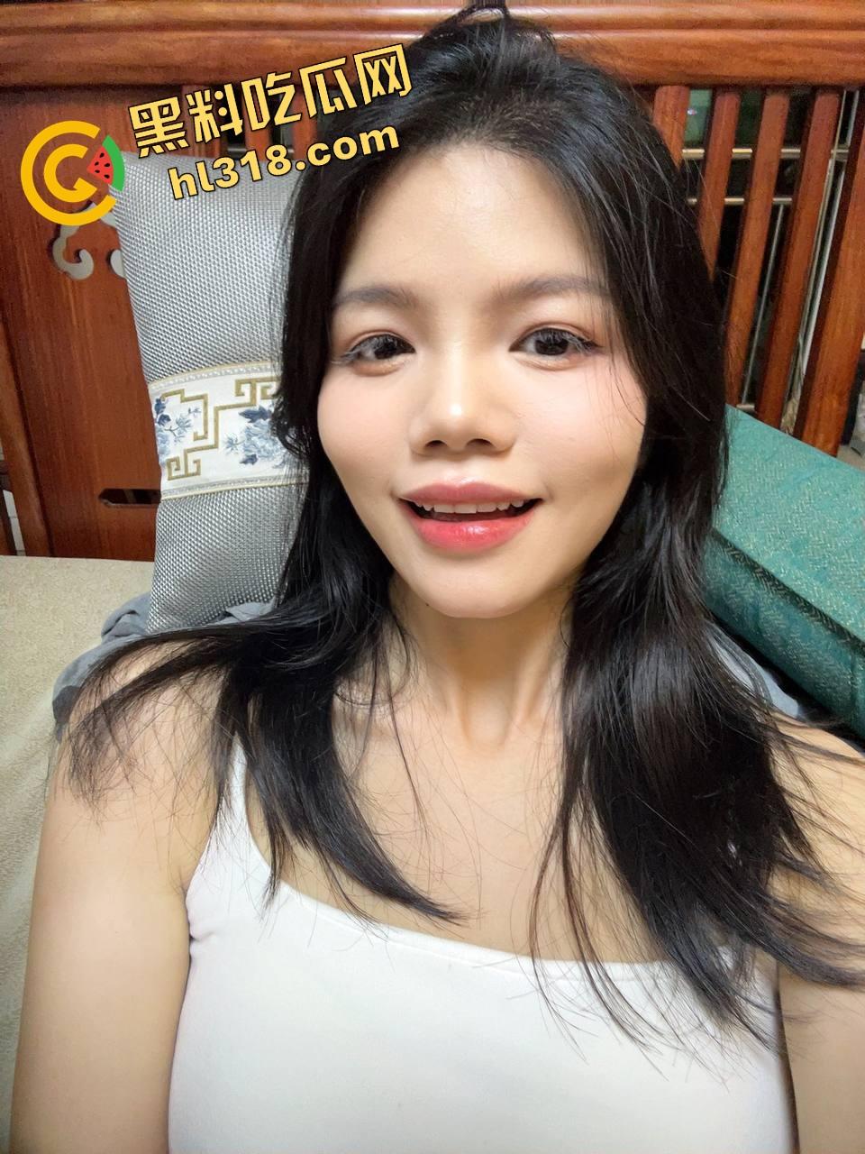 野外车震把骚母狗调教到极致,没扩阴道具直接拿挡杆用,整个挡杆被吞进去,每次挂挡思想不纯洁了!-4