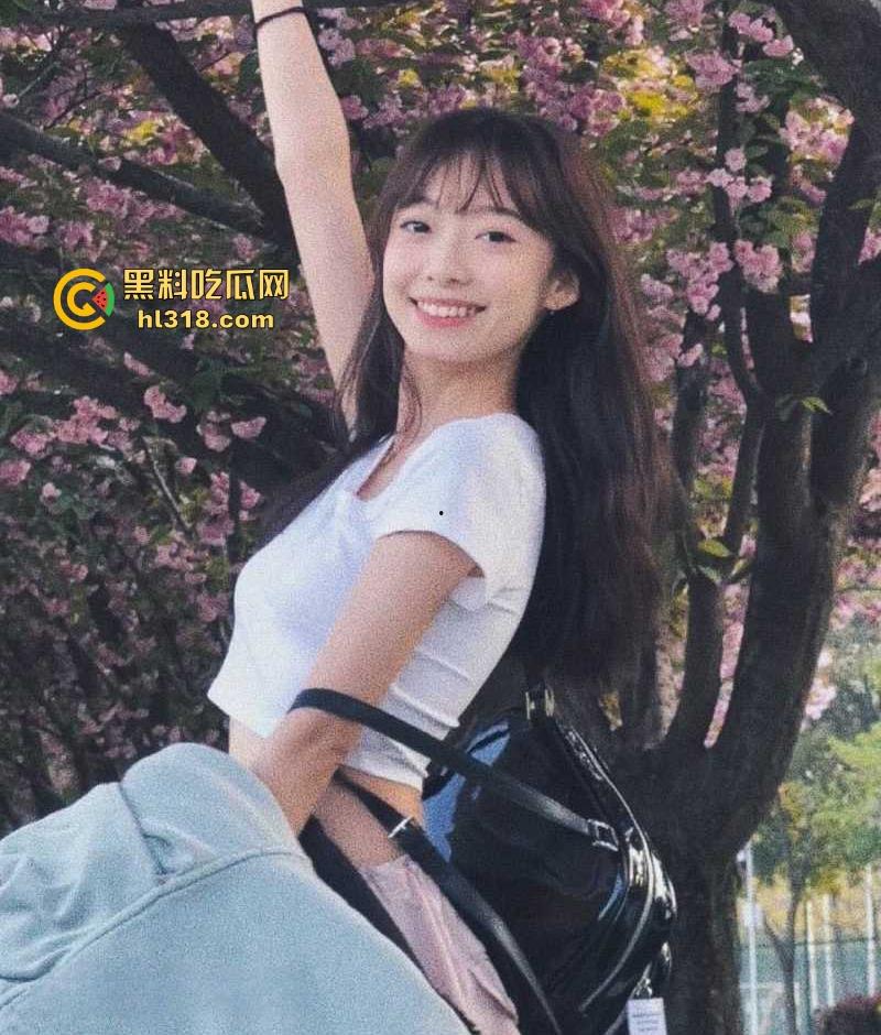 暨南大学大一学生【林晓冬】清纯学妹性爱上瘾，恋爱期间多次约炮出轨被男友发现，怒将私拍曝光报复！-1