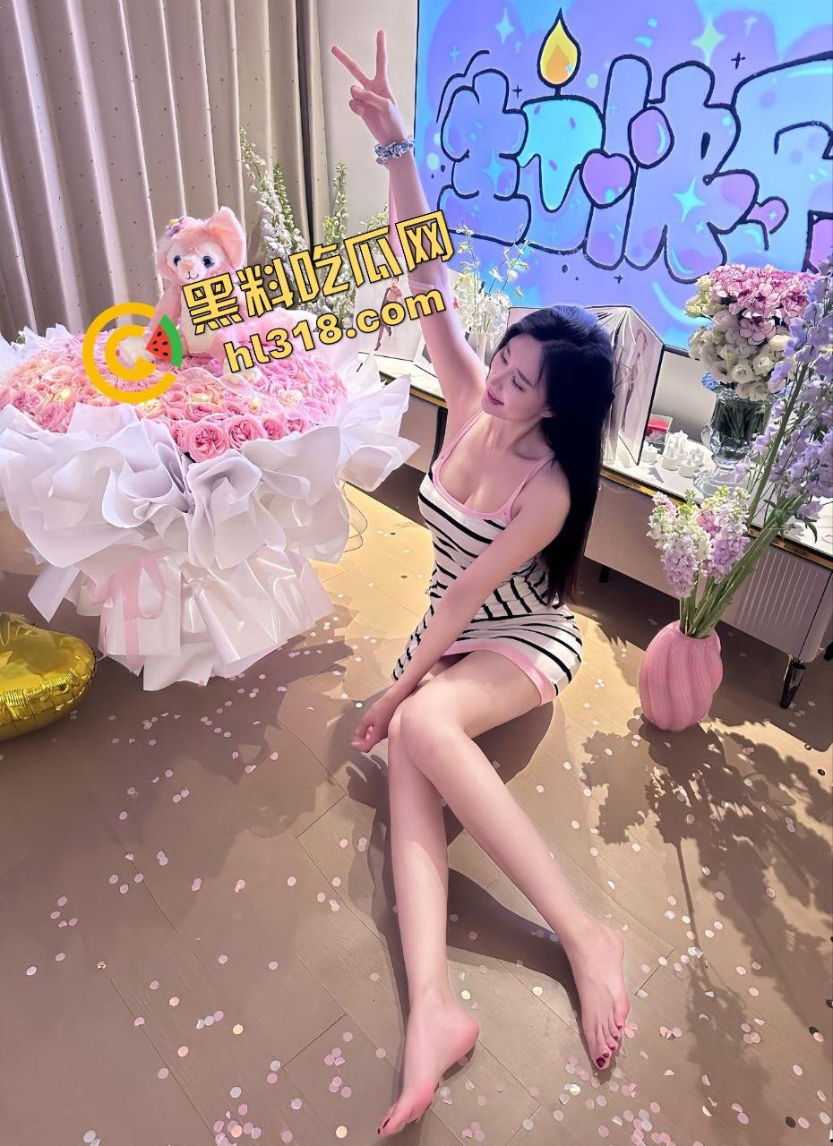 B站御姐网红『林小元』与金主调教视频流出，露脸口交爆操直播能装，床上才见真章大哥每分钱都花得值！-2