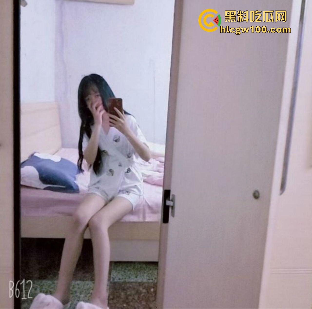 太原卫生职业技术学院【罗瑶】网恋约炮，被渣男透完还曝光裸照，护士制服外是天使，脱下来直接变婊子！-2