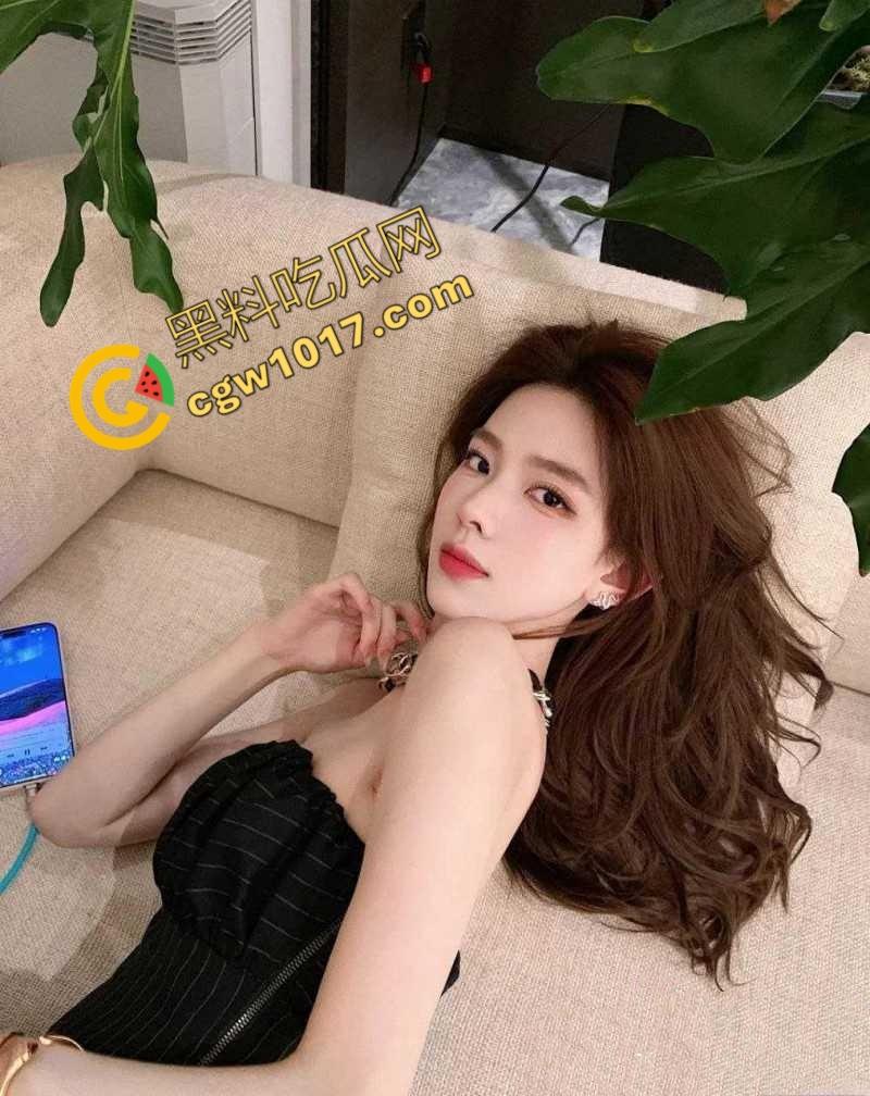 抖音千万级网红【孙一宁】被【王思聪】亲自实锤，双性恋女神竟是高端卖逼女，四年舔狗换来女神露脸口交视频！-4