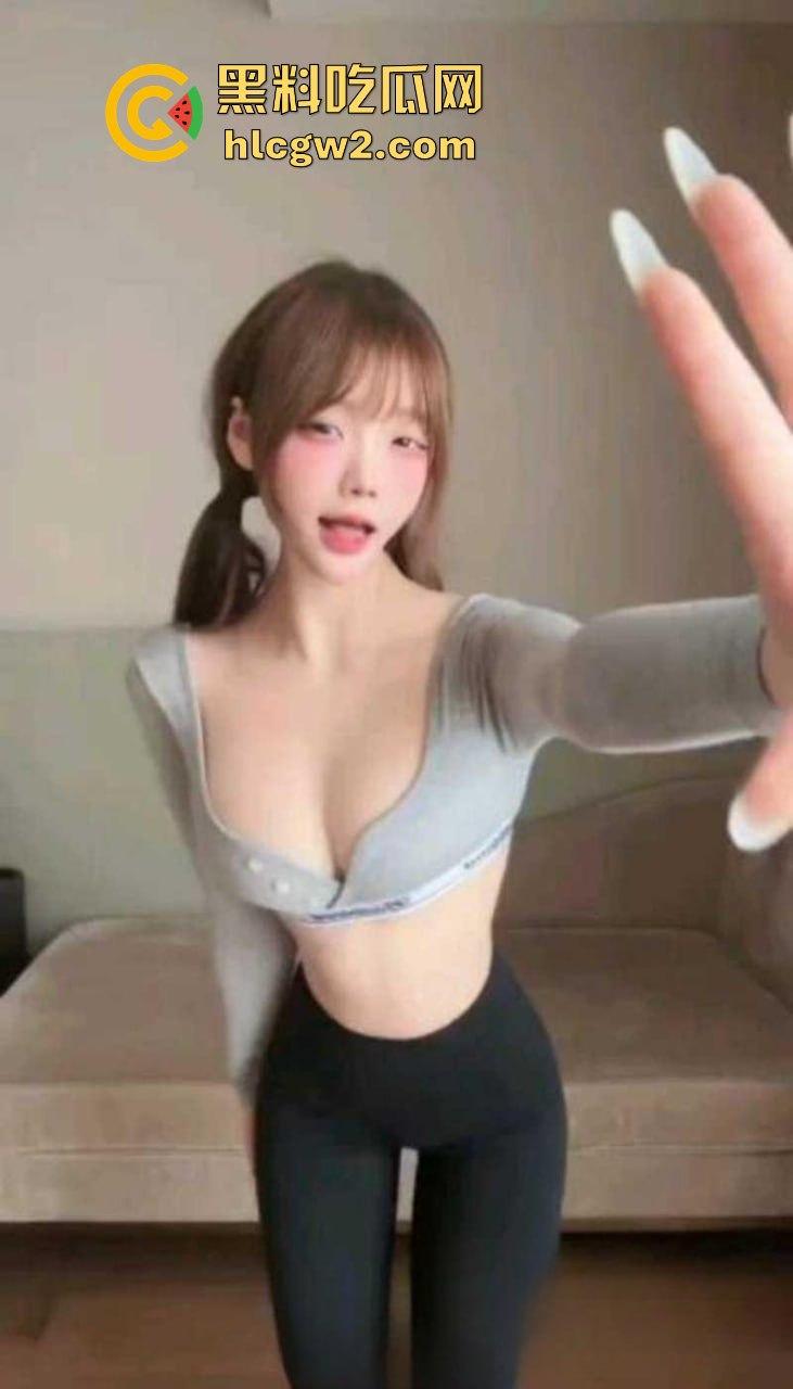 抖音222万粉丝女神【ciu7】不雅自拍外泄！19岁韩国留学生S型身材太撩人，蜂腰翘臀巨乳让人沦陷！-9