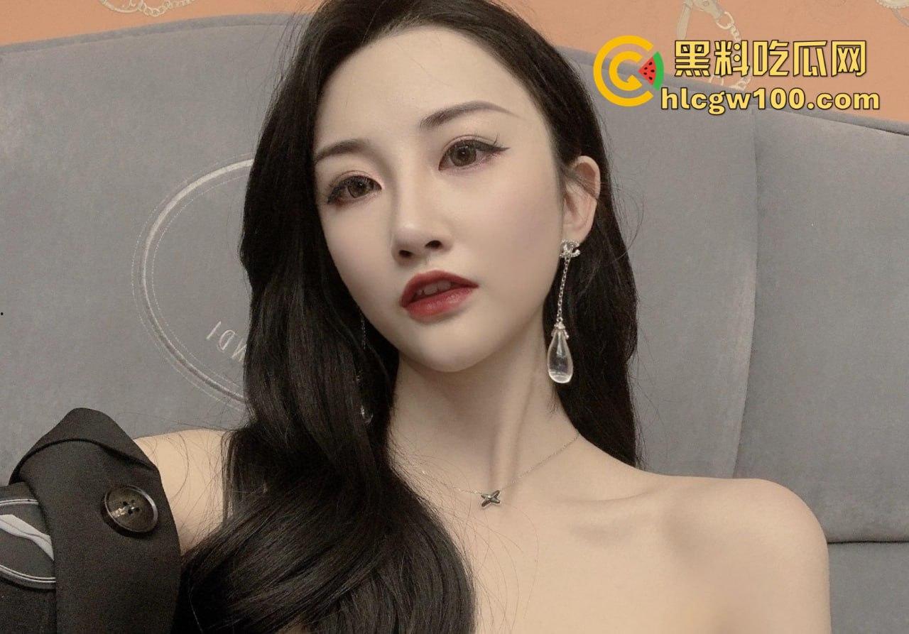 上海高颜值模特【于飒怡】约炮视频曝光，气质御姐私下超放荡，混熟后随便一撩就能操！-1