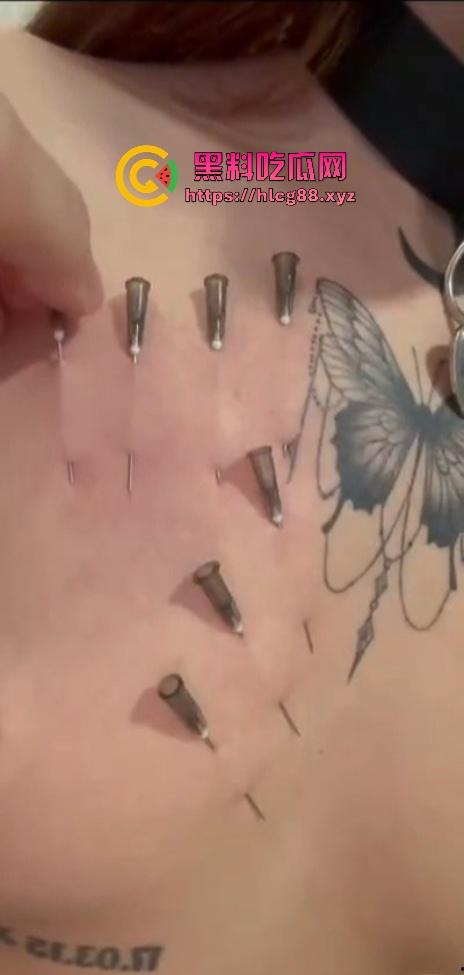 南京亚文化骚货『田凝熙』操贱无敌，外网卖白虎逼照玩非主流，针扎奶子自残血流成河！-21