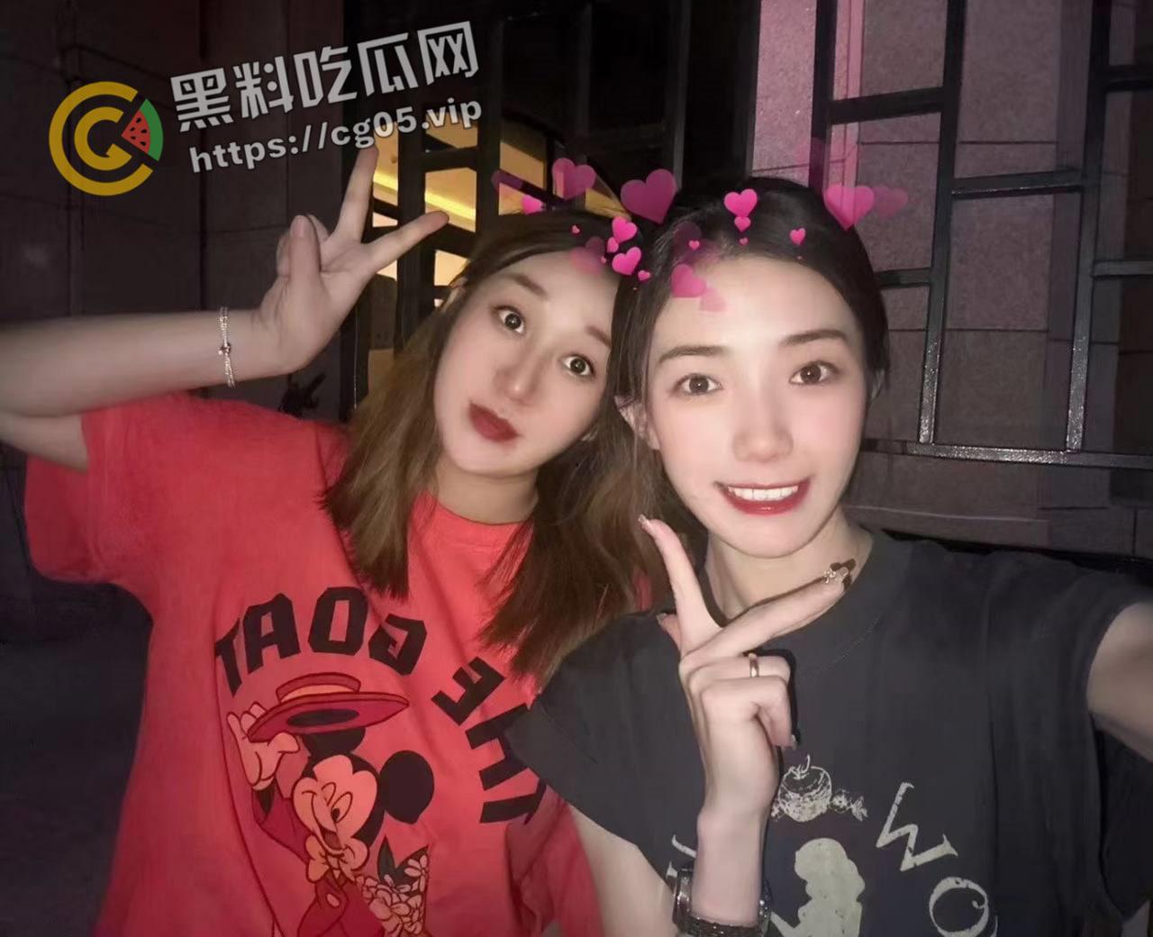 瓜友投稿！吉林长春骚货【刘哲】背着男朋友在探探上面疯狂约炮 性欲旺盛 渴望发泄 微信号曝光 懂的都懂了奥-4