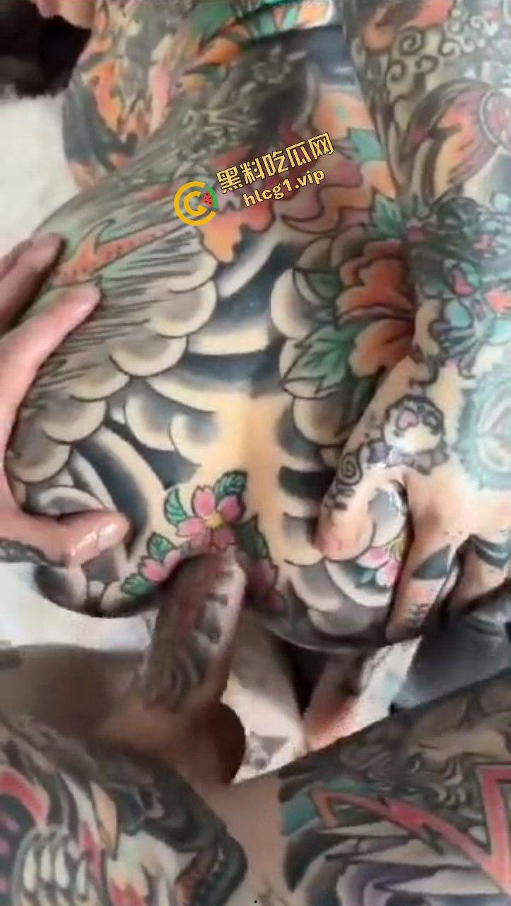 盘点各路 精神妹社会姐纹身!纹逼纹奶子 只为彰显母狗风范!-11