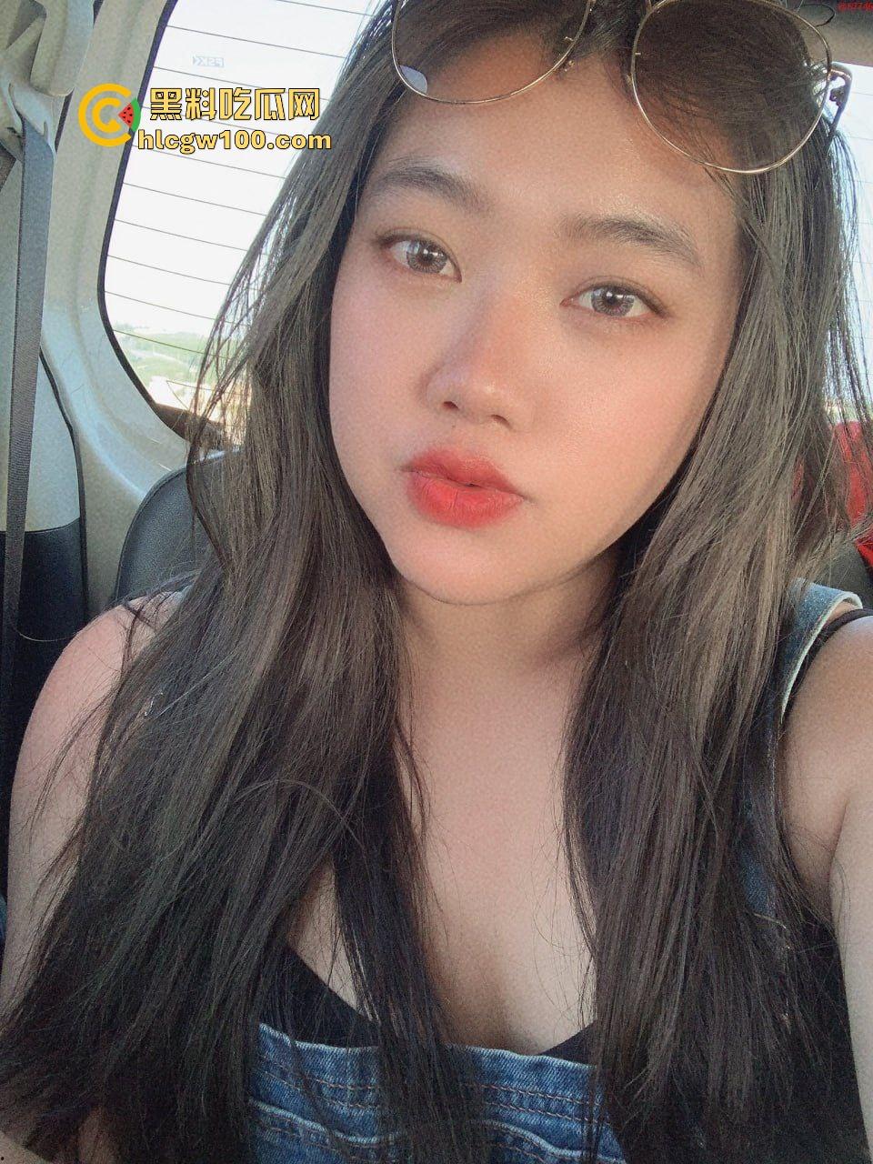 骚气冲天的东莞表妹，丰满骚货在家被内射爽翻，小萝莉表妹边看电视边听春宫曲，家庭伦理剧直冲热搜！-2