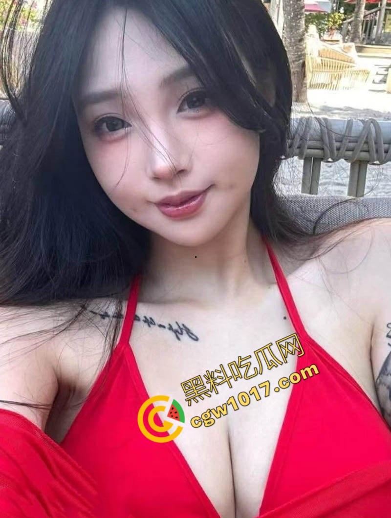 ins极品网黄【王洛馨】甜迷销魂，女神黑丝风情，炮友滴蜡狂插，淫靡视频震惊众粉-1