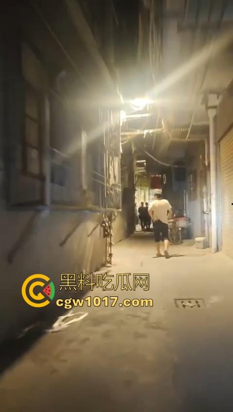 好酒不怕时间长，好妓不怕巷子深，瓜友深夜探索广东汕头小巷子，越往后越惊喜，质量还可以啊！-3