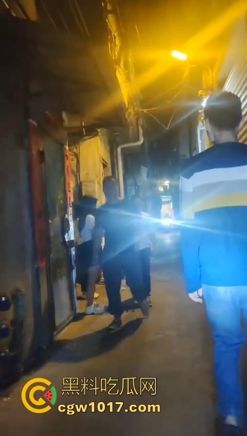 好酒不怕时间长，好妓不怕巷子深，瓜友深夜探索广东汕头小巷子，越往后越惊喜，质量还可以啊！-7