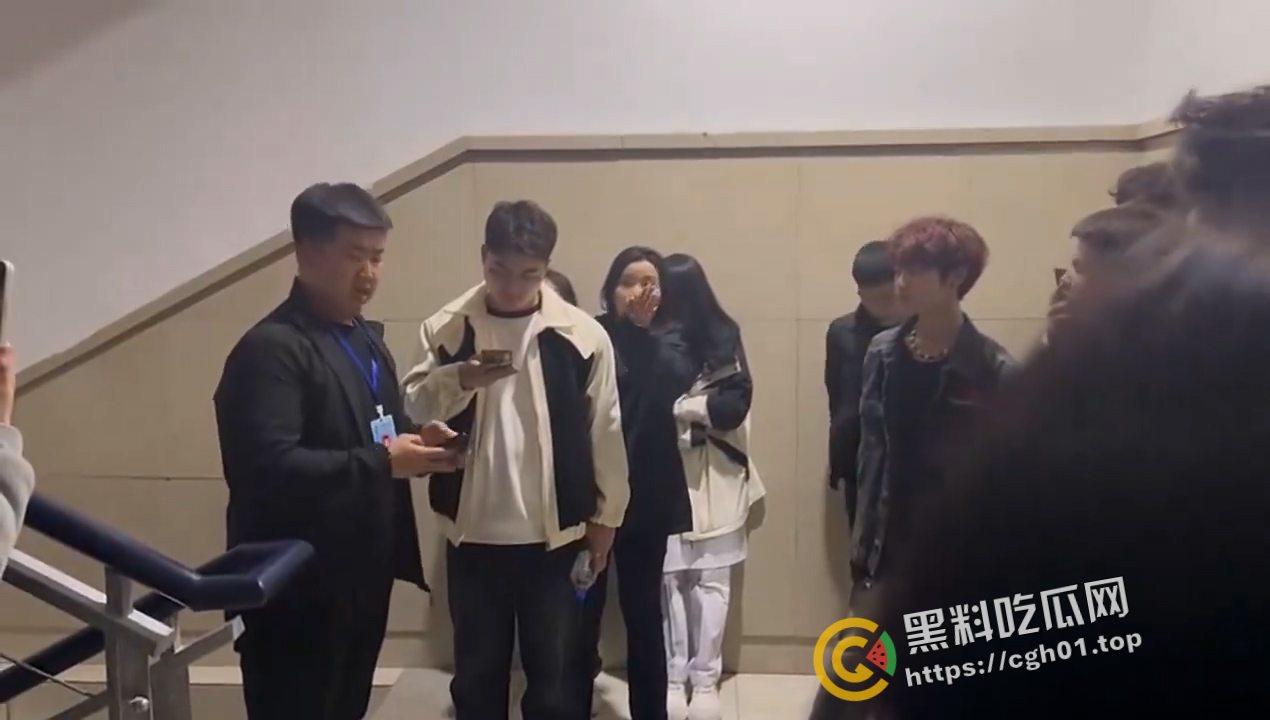 长春健康职业学院大瓜！学生们集体抗议学生会长期霸凌 这是黑社会啊 符合对大专东北银的客观印象-4