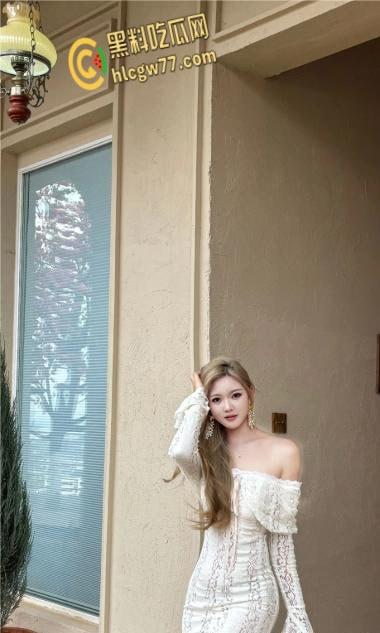 抖音网红【rssss】不雅视频曝光 极品健身女神被金主拿下 一对无敌大奶甩个不停-6