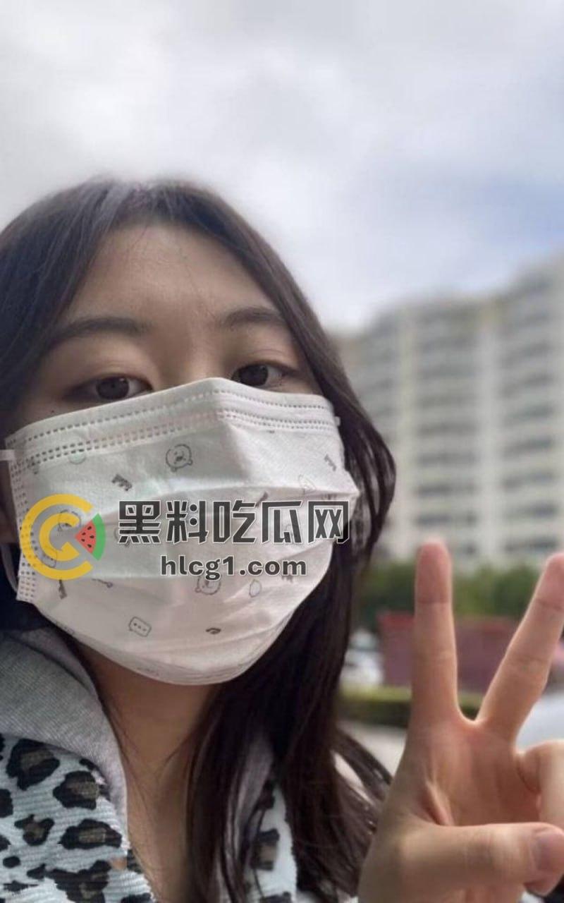 青海女子「李敏」激情裸聊视频外泄，一边看男友录的视频还一边给男友口！-1