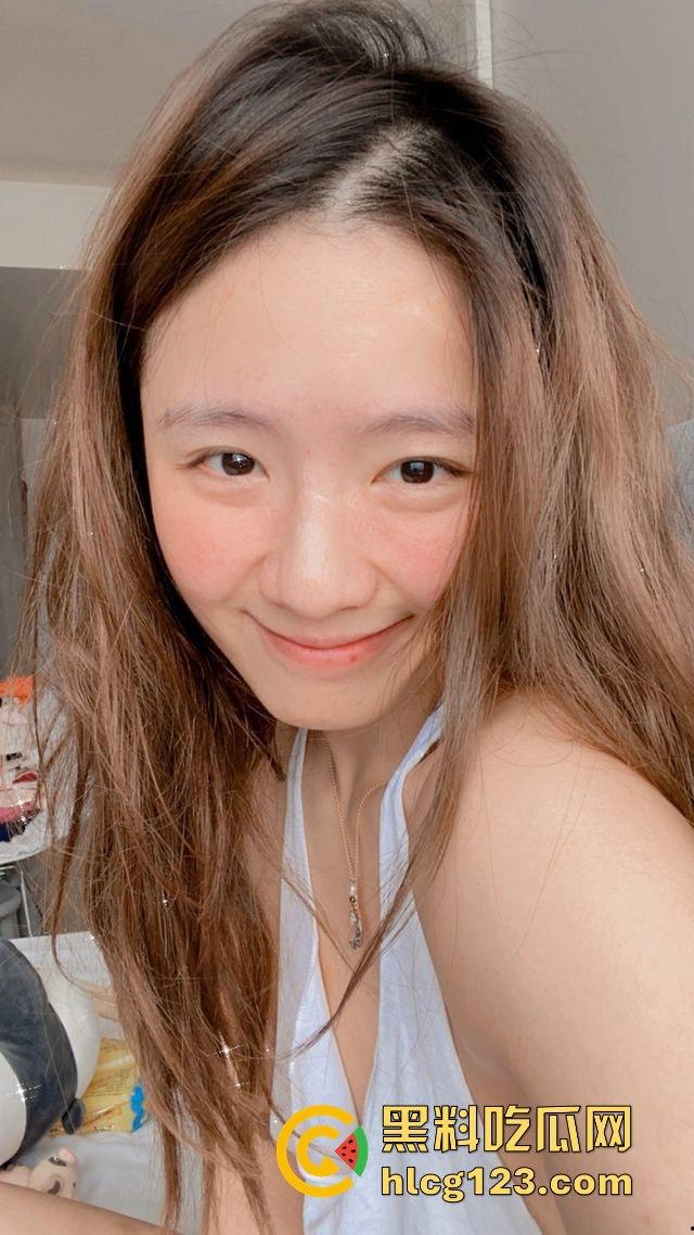 TikTok网红模特私拍流出!这颜值差距堪比换头术,男友干得热火朝天!-1