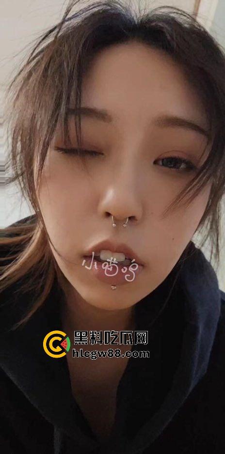 天津白先生的母狗训练营，清纯大学妹一步步被驯成骚浪性奴，鼻钉吃精内射全服从，彻底沦为主人的性奴！-4