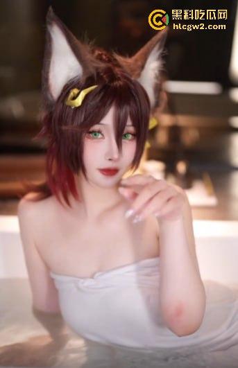 B站主播『图图堡』海边真空写真爆出，美鲍都快从比基尼里蹦出来，有没有鉴鲍大师给个评价，这品相算极品吗？-16