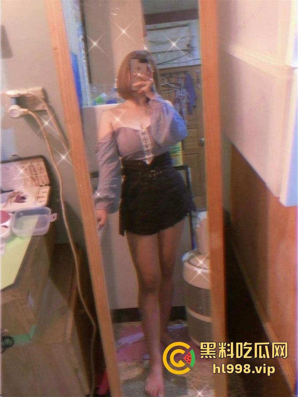 江阴极品人妻【黎萍】自拍骚照约炮，背着老公出轨被发现，私拍视频成国产区素材！-9