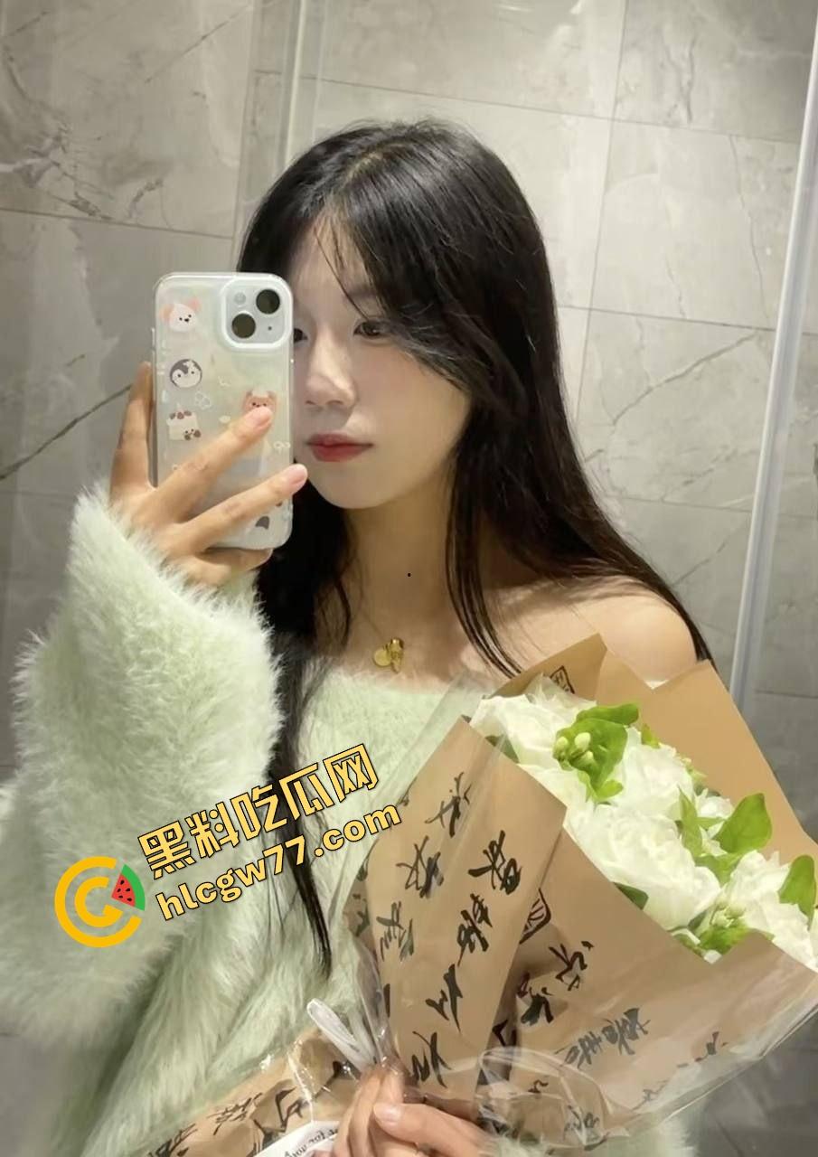 河北艺校女大学生【王丽丽】酒店调教片流出，狗链无套爆操全来了，这小母狗骚得离谱！-3