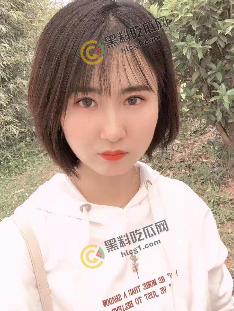 极品高颜值淫荡人妻做爱视频流出 黑森林也是非常茂盛 听声音就硬了-3