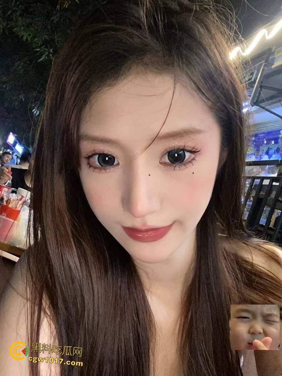 青岛颜值大学情侣，初尝禁果挨操上瘾，秒变情趣魅惑母狗，口交舔蛋狂撩男友，骑乘挨操肥臀馋人！-2