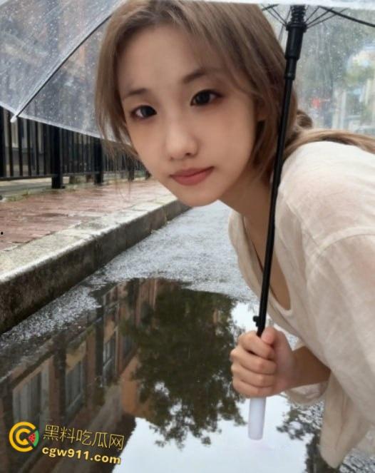 渣男大叔约炮清纯学生妹，懵懂少女蒙眼口爆颜射，黑丝美乳被狗链调教玩弄，扛腿抽插淫叫不止 ！-4