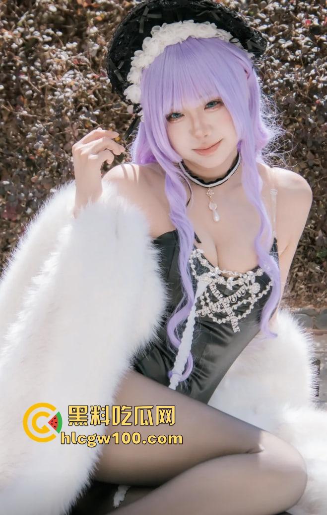 大城市漫展就是狠 不是内场去不起而是外场更有性价比 妹子敢脱不怕冷 锁骨短裙大腿全都露衣服越少越专业！-10