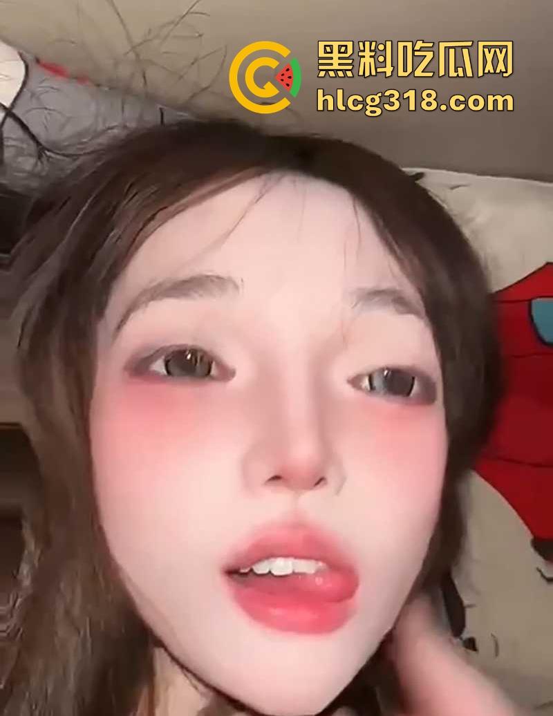 约炮杭州萌甜嫩妹，露脸娇羞舔屌口爆吞精，窒息调教掐住喉咙猛操，淫荡画面席卷全场。-5