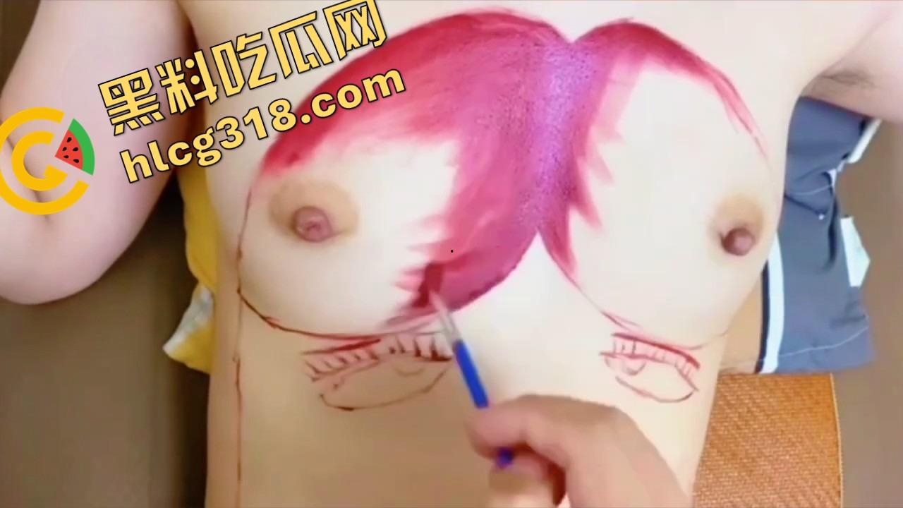人体彩绘现场骚出新高度，画逼画奶子不够墨，直接塞笔进穴里取水润色，玩艺术的是真的高雅！-3