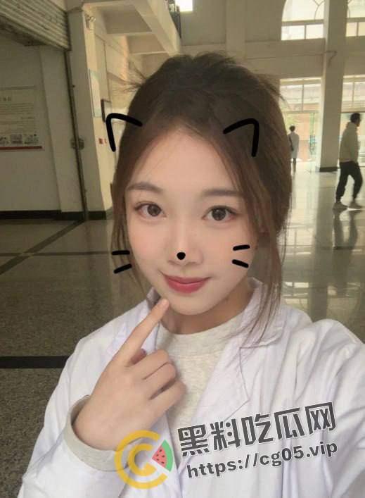 标题 瓜友投稿！实锤重庆西南大学 【黄梓怡】 刚入学就下海做鸡 名副其实反差婊 口活太棒了不像刚下海-3