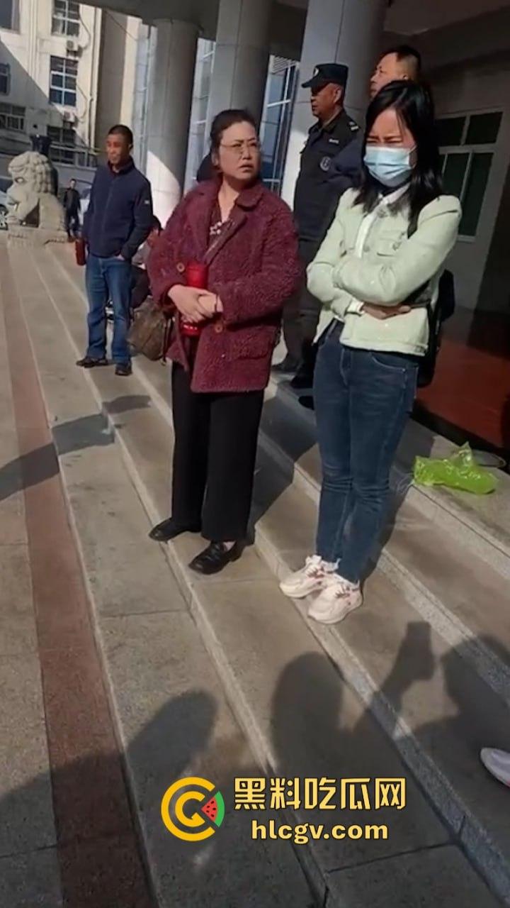 河南固始县农行数亿存款不翼而飞 储户组团大闹银行 真实原因曝光-4