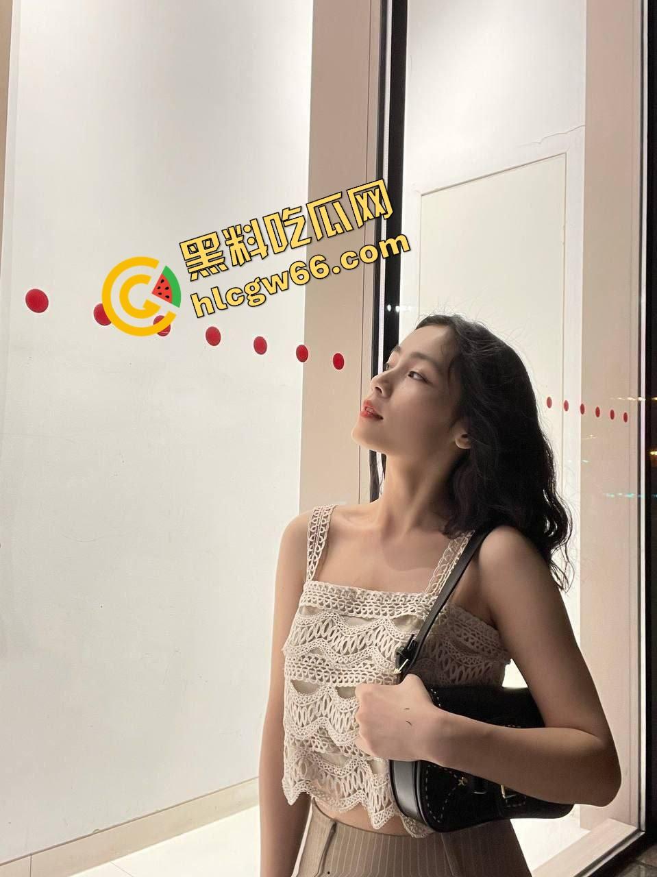 北京反差婊老师【高芳敏】从补课斯文女变老浪货，离婚十多年骚成破洞，轮操松得挂乳环拳交在即！-2