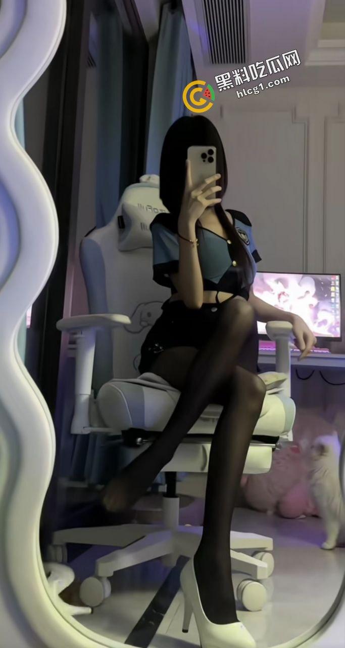 抖音40万粉丝网红『小冉』已黑化 下海约炮金主大哥 定制大尺度性爱视频流出-5