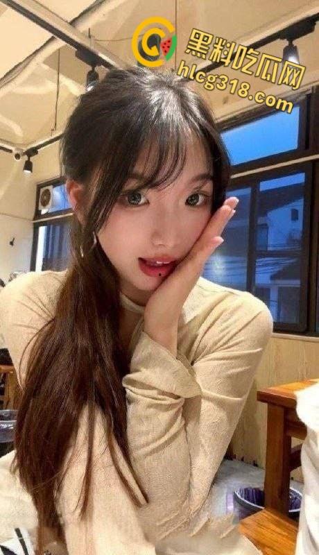 极品女大校花第一视角激情体验，女上代入感极强，情趣制服足交口交，猛操嫩逼露脸大片！-2