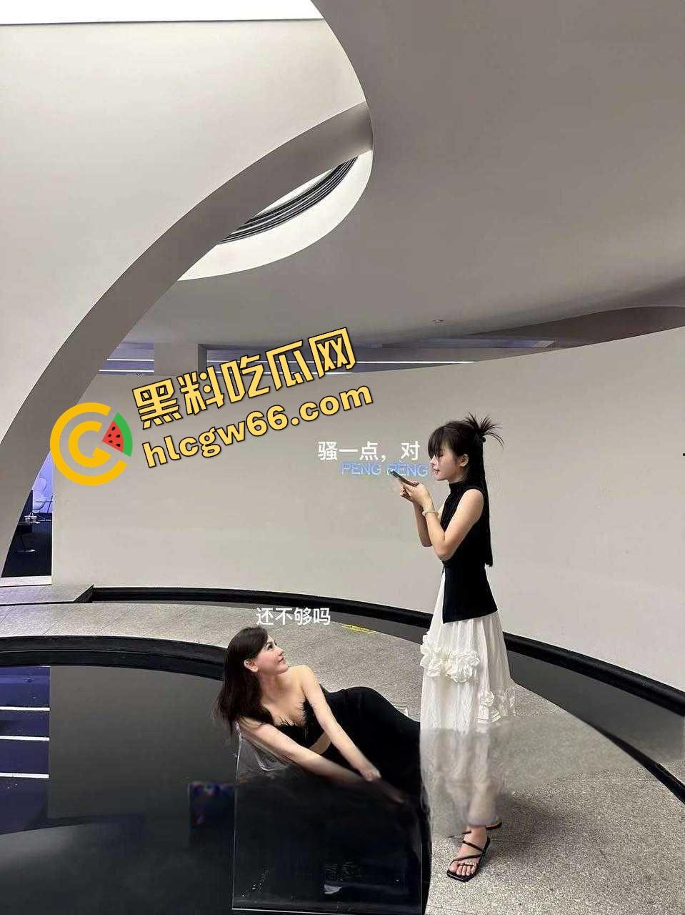 开718假装富婆？深圳大奶女【林梦雪】扯下假名媛滤镜，被爆勾引金主换资源，骚片外泄骚逼翻天！-12