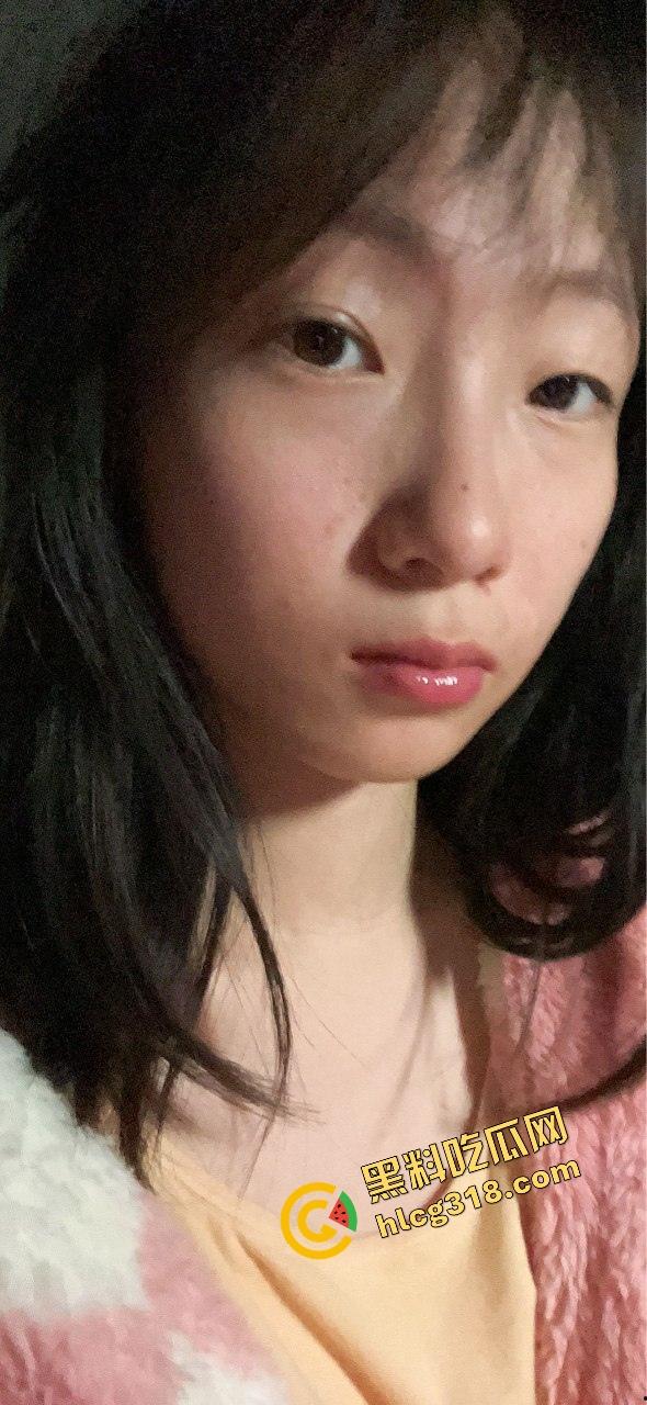 和谐号高铁精虫上脑怎么办?直接带到厕所里口一发,精液在时速220的高铁上喷射在嘴里妙不可言!-8