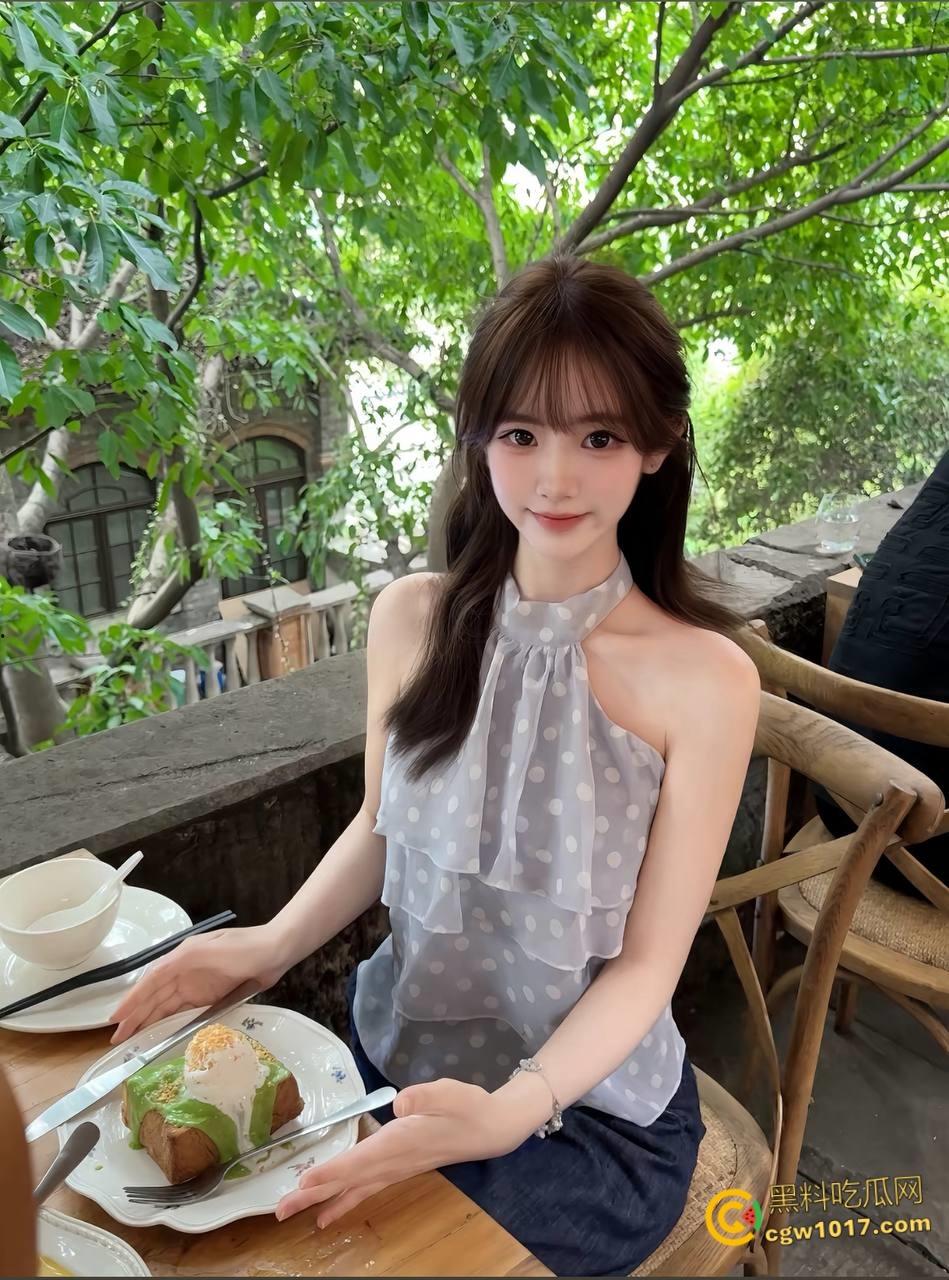 趁着万圣节和女儿玩cosplay，穿着头纱白丝小皮鞋，趴在床上任我操嘴，后入猛草极品翘臀，扶着腰全射在馒头小穴里 ！-2