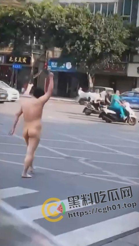 裸奔就是艺术!武汉万科女子裸奔 南宁多起裸奔 裸奔年年有 今年特别多啊-13