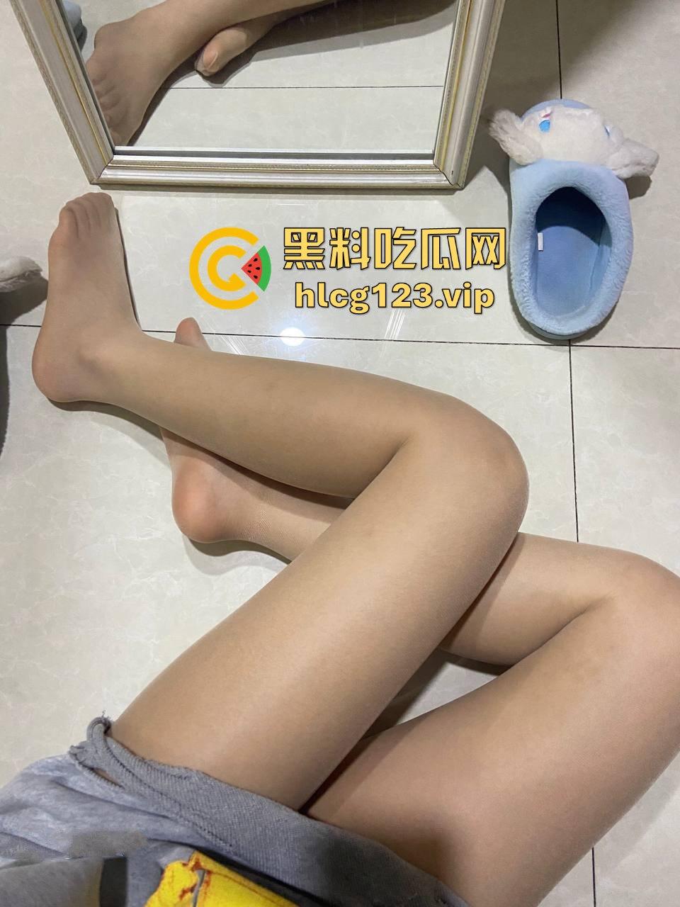 汕头大学约炮门！05年肉丝小学妹被体育生狂插，甜美叫声勾魂，男友干不动的被学长操翻！-8