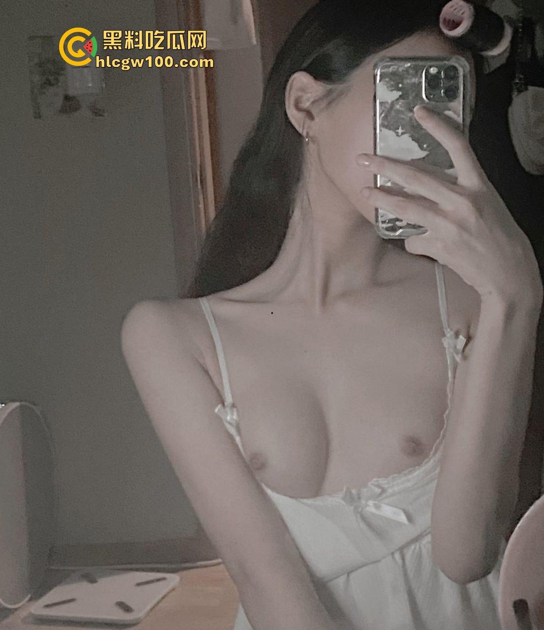 韩国顶级身材高颜值小姐姐调教视频泄露，高冷御姐脸配淫荡内心，巨乳肥臀任男友摆弄，床上表现让人想操作一波！-8