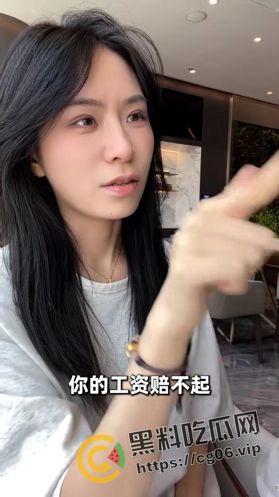 抖音女拳师 阿丁儿百万了吗 镜子面前被气功大师按着头爆操 ！打拳是工作 母狗是生活-5