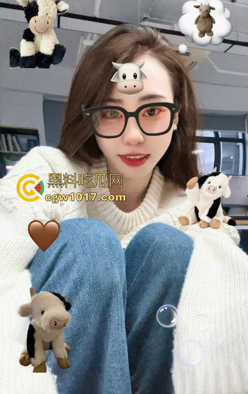 武汉广播电视台反差女高层【刘丽雯】被前男友曝光早年迷奸黑历史,办公室约炮同事,无套猛插多姿势爆操配合度拉满!-3