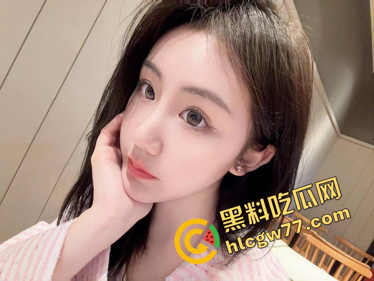 大学生活还没适应,她先适应了骚『王雨』卸下青涩伪装,宿舍镜头下舔手掰穴自渎到高潮喷涌!-2