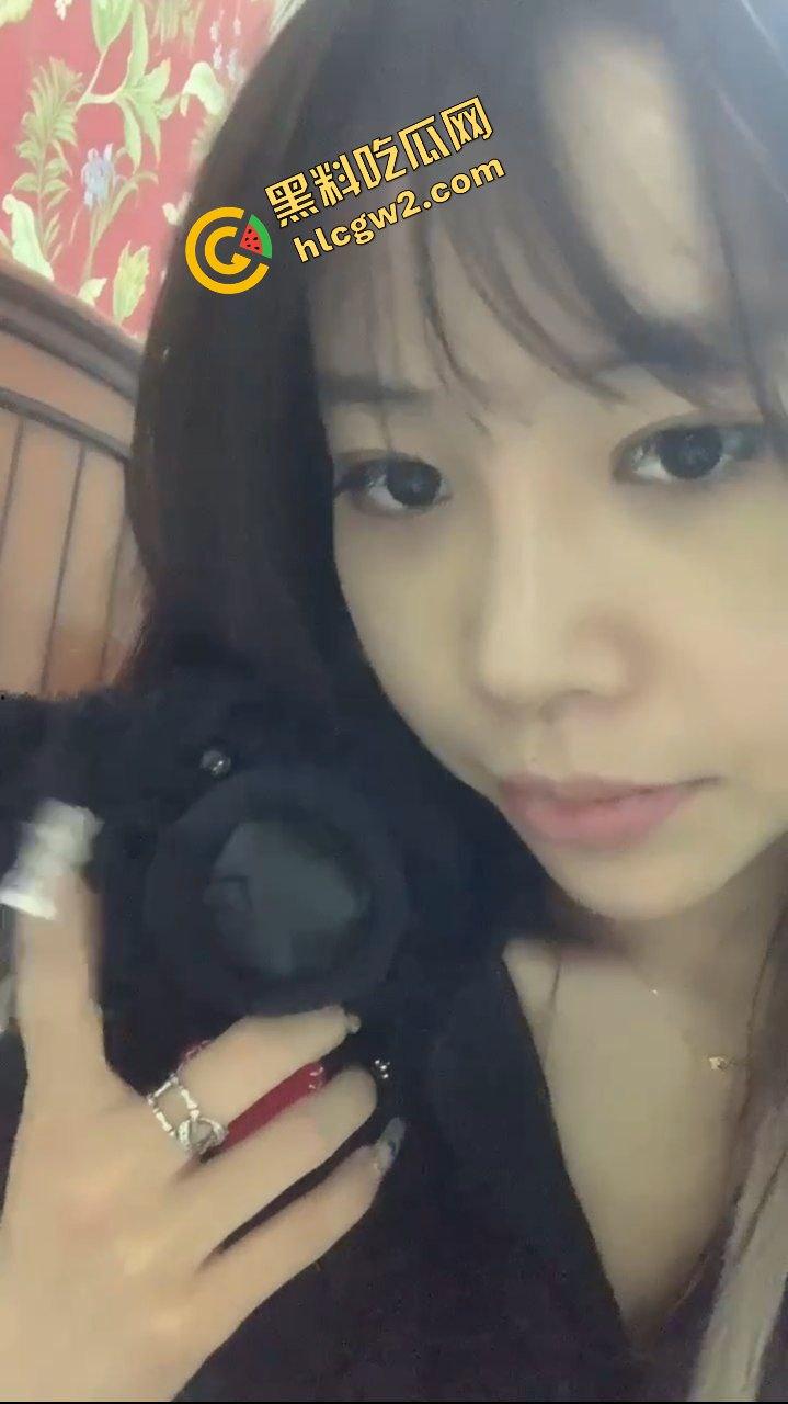 湖北武汉极品反差社会姐『陈诗暄』大专毕业无工作四处混 找商务大哥操逼拿钱!独家流出!-7