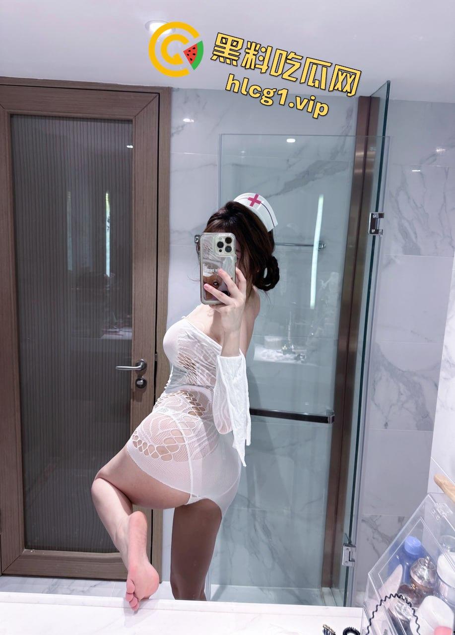 抖音网红奔跑的晶螺儿给榜一大哥送私密福利，云盘不慎泄露引发人设崩塌，榜二粉丝哭晕！-8