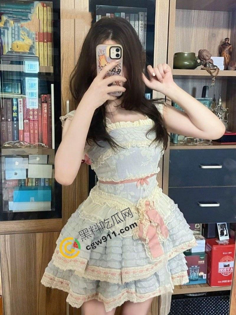 山西太原JK美少女【阮鑫圆】爆乳美臀,与男友疯狂翻云覆雨,肤白如雪娇躯颤抖,激情视频流出,欲望横流-3