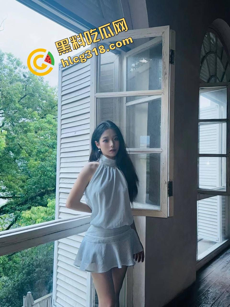 喜欢大奶乳交的你，别眨眼，大奶女神双乳夹干整根，龟头都冒烟！撸点狂飙，鸡巴投降！-4