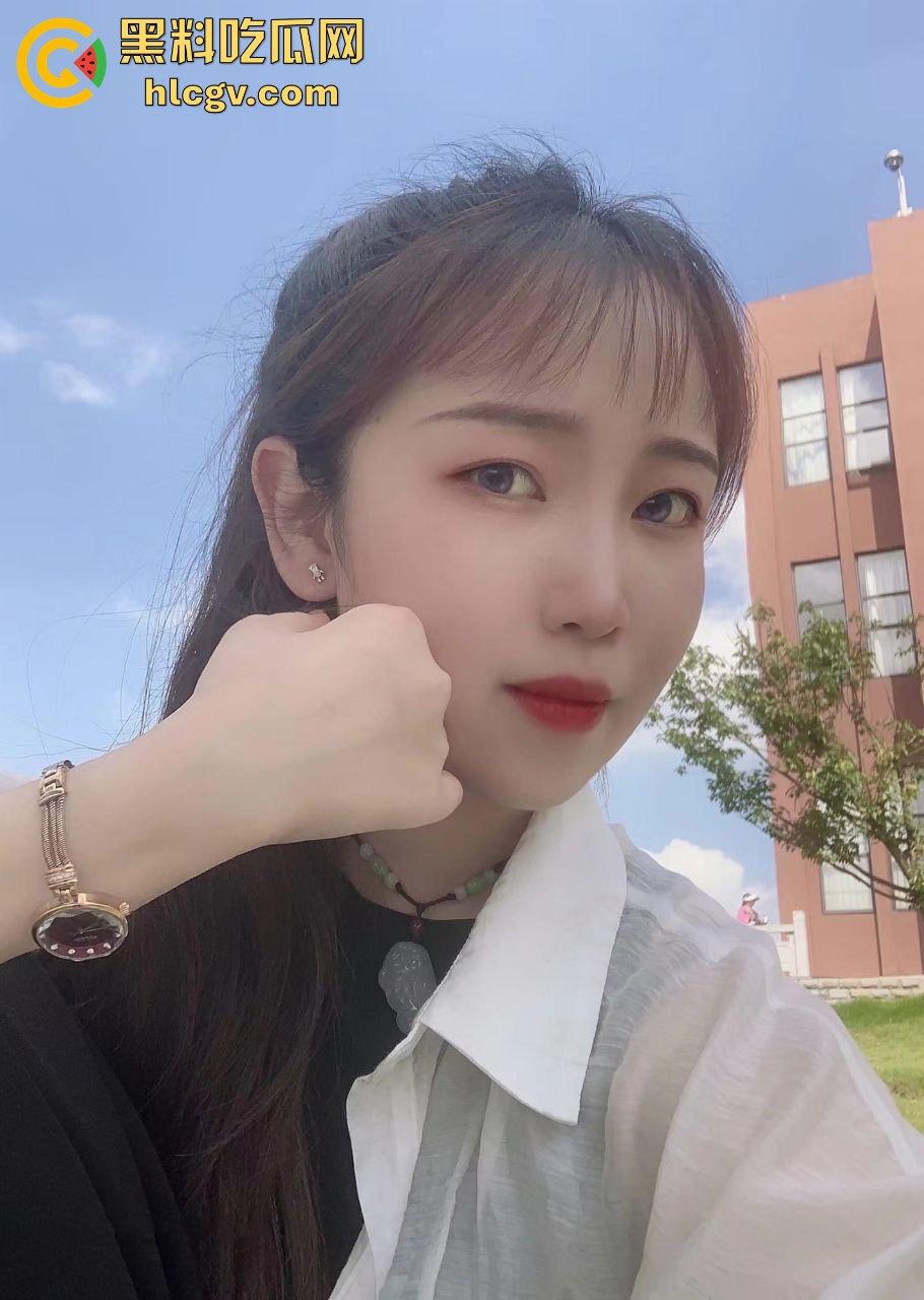 山东大学【刘温璐】疑似被偷拍不雅视频流出！长相清纯却放得开，骚劲十足让人瞠目结舌！-6