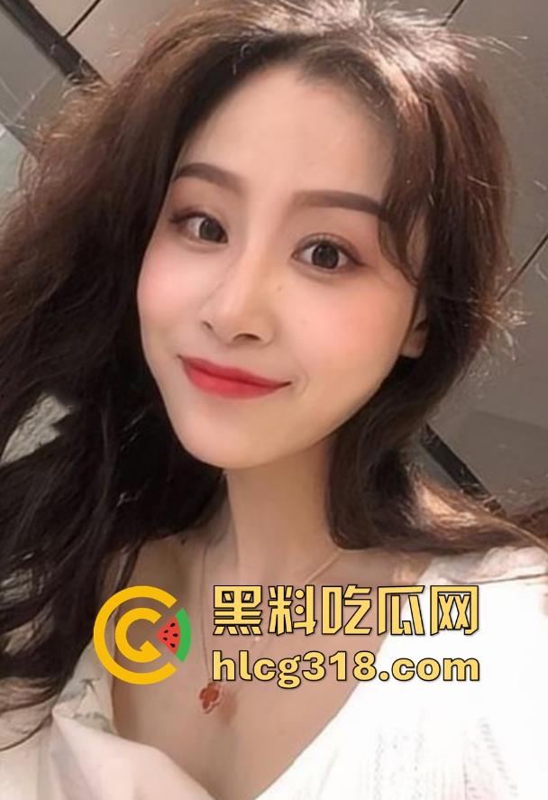 海角乱伦！用筋膜枪挑逗堂姐，巨乳翘臀无套激战，多体位交合激情四溢，深喉舔弄高潮迭起！-1